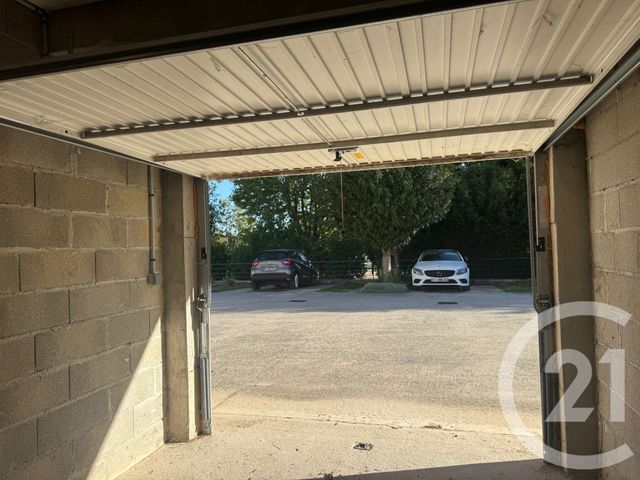parking à louer - 20.0 m2 - COULOMMIERS - 77 - ILE-DE-FRANCE - Century 21 A.S.M.