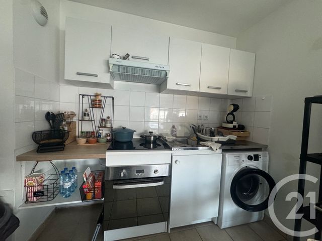 Appartement F3 à louer - 3 pièces - 47.68 m2 - COULOMMIERS - 77 - ILE-DE-FRANCE - Century 21 A.S.M.