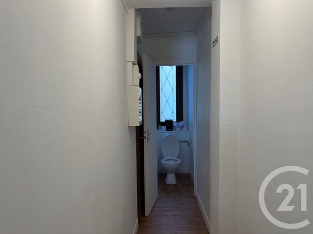 Appartement F2 à louer - 2 pièces - 44.02 m2 - COULOMMIERS - 77 - ILE-DE-FRANCE - Century 21 A.S.M.