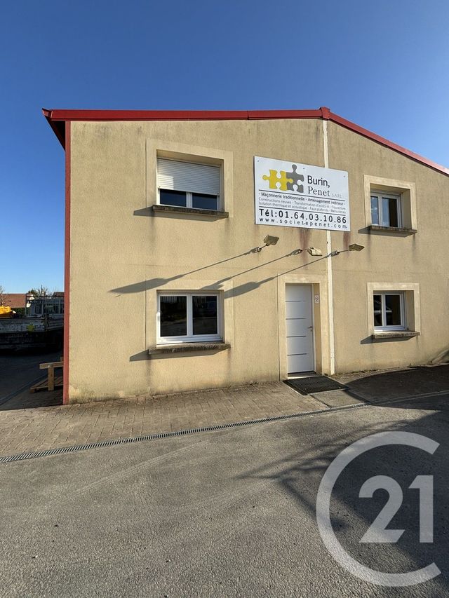 maison à louer - 5 pièces - 182.09 m2 - BOISSY LE CHATEL - 77 - ILE-DE-FRANCE - Century 21 A.S.M.
