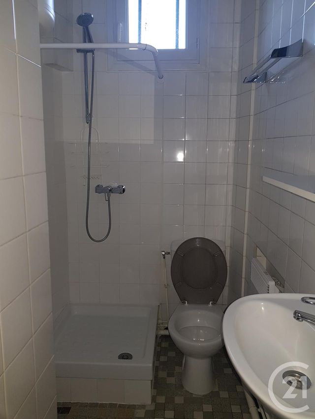 Appartement F1 à louer - 2 pièces - 30.03 m2 - COULOMMIERS - 77 - ILE-DE-FRANCE - Century 21 A.S.M.