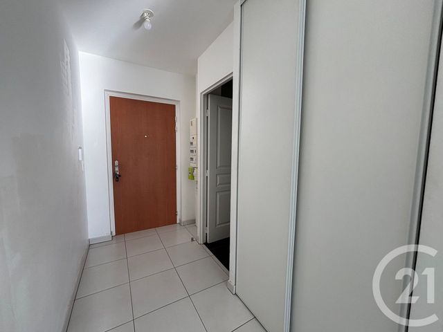 Appartement F2 à louer - 2 pièces - 45.55 m2 - NEUFMOUTIERS EN BRIE - 77 - ILE-DE-FRANCE - Century 21 A.S.M.