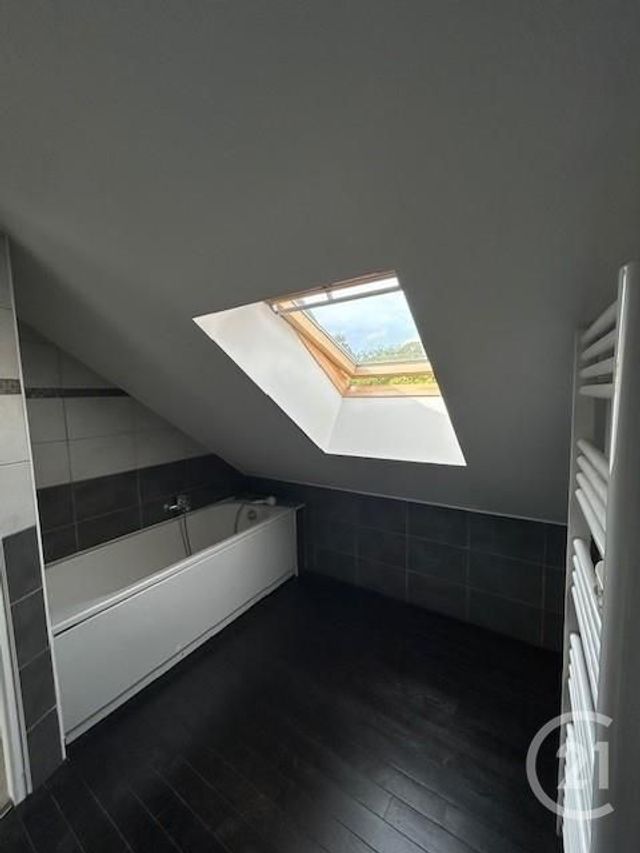 Appartement à louer - 5 pièces - 92.83 m2 - TOUQUIN - 77 - ILE-DE-FRANCE - Century 21 A.S.M.